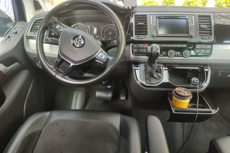 Used Volkswagen Multivan 2019 2.0 TSI 4x4 Prestige Edition 7-Seater Steering Wheel