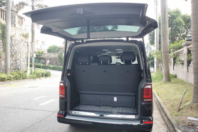 Used Volkswagen Multivan 2019 2.0 TSI 4x4 Prestige Edition 7-Seater Trunk