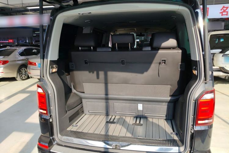 Used Volkswagen Multivan 2019 2.0 TSI Two-Wheel Drive Luxury Edition 7 Seats Trunk