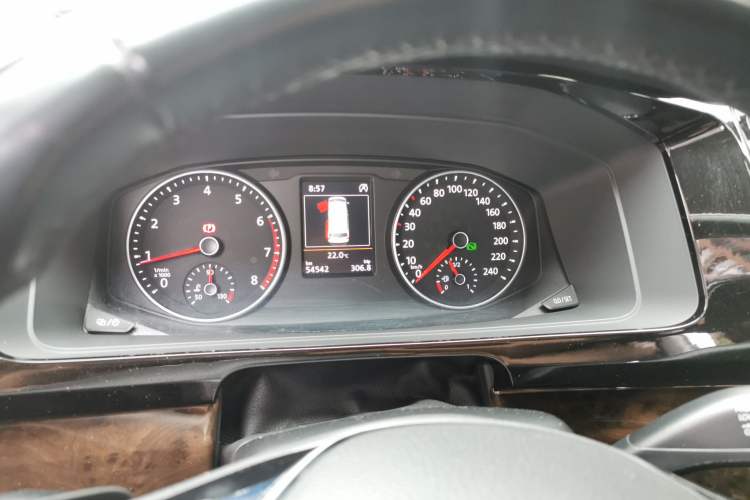 Used Volkswagen Multivan 2019 2.0 TSI 4x4 Prestige Edition 7-Seater Instrument Cluster