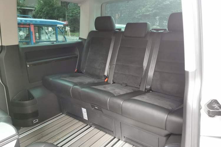 Used Volkswagen Multivan 2019 2.0 TSI 4x4 Prestige Edition 7-Seater Left Rear Seat