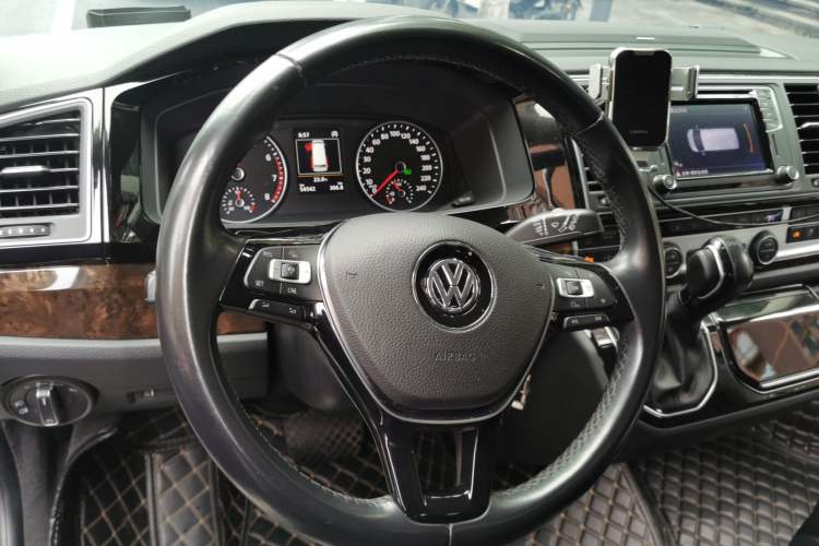 Used Volkswagen Multivan 2019 2.0 TSI 4x4 Prestige Edition 7-Seater Steering Wheel