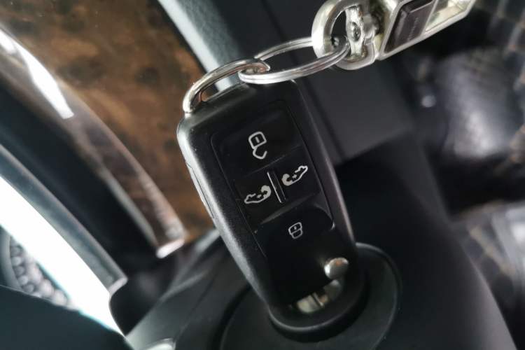 Used Volkswagen Multivan 2019 2.0 TSI 4x4 Prestige Edition 7-Seater Vehicle Key