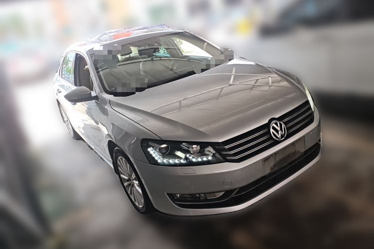 Used Volkswagen Passat 2014 1.8TSI DSG Ultimate Edition Exterior 2