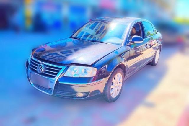 Volkswagen Passat 2005 1.8T Automatic Luxury Model с пробегом