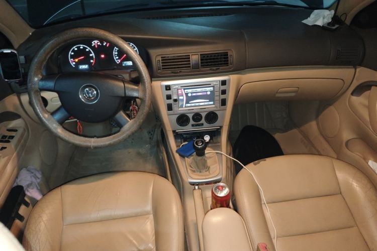 Used Volkswagen Passat 2007 1.8T Manual Standard Model Center Console