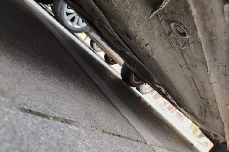 Used Volkswagen Passat 2007 2.0L Manual Base Version Chassis Front Left