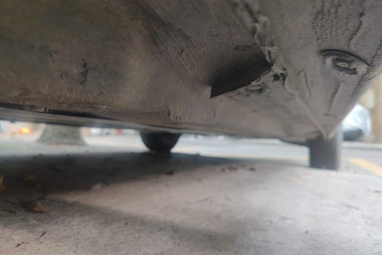 Used Volkswagen Passat 2007 2.0L Manual Standard Edition Chassis Front Right