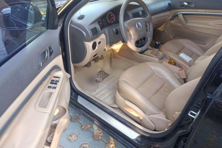 Used Volkswagen Passat 2007 2.0L Manual Standard Edition Driver Seat
