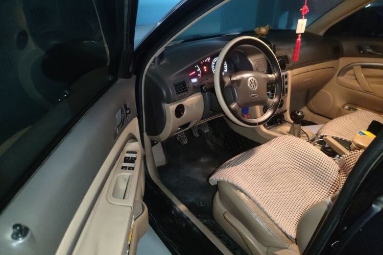 Used Volkswagen Passat 2007 2.0L Manual Standard Edition Driver Seat