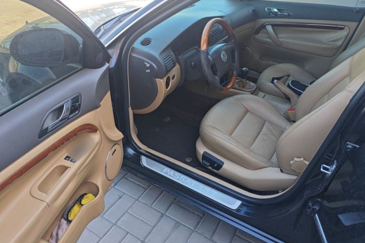 Used Volkswagen Passat 2007 1.8T Manual Luxury Model Driver Seat