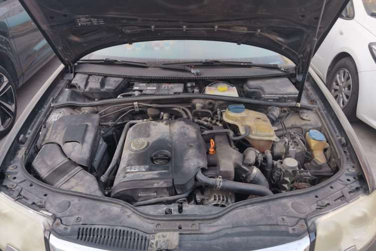 Used Volkswagen Passat 2007 1.8T Automatic Luxury Model Engine Bay