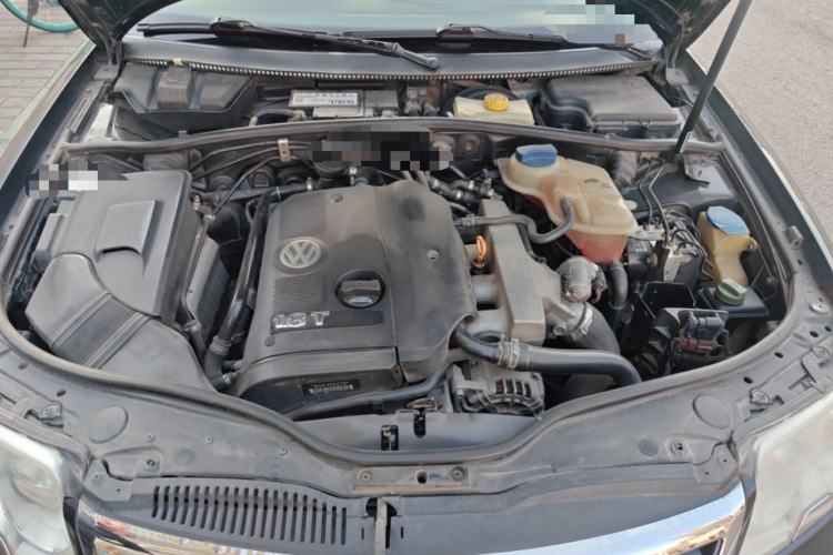 Used Volkswagen Passat 2007 1.8T Manual Standard Model Engine Bay