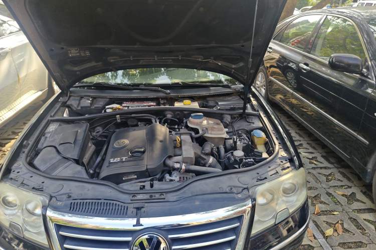 Used Volkswagen Passat 2007 1.8T Automatic VIP Model Engine Bay Left