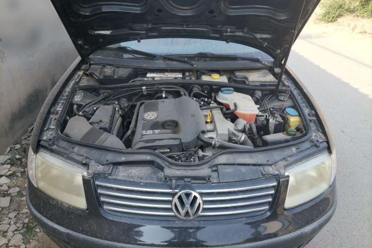 Used Volkswagen Passat 2007 1.8T Manual Comfort Model Engine Bay