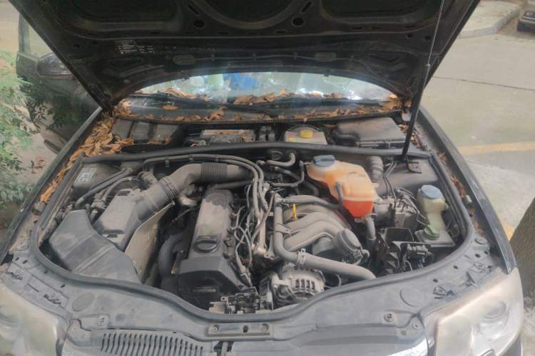 Used Volkswagen Passat 2007 2.0L Manual Standard Edition Engine Bay
