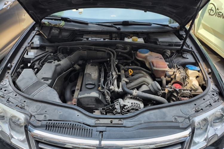 Used Volkswagen Passat 2007 2.0L Manual Base Version Engine Bay