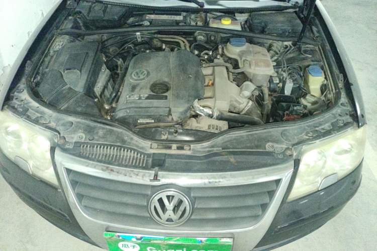Used Volkswagen Passat 2007 1.8T Manual Standard Model Engine Bay