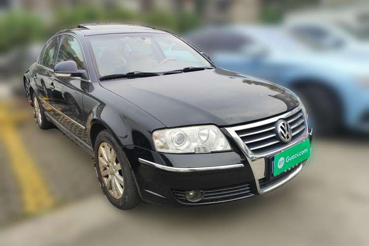 Used Volkswagen Passat 2007 1.8T Automatic VIP Model Front Right 45 Deg