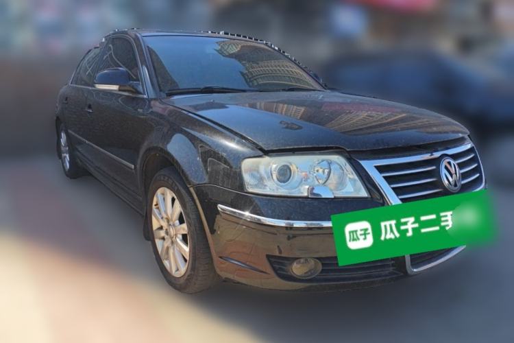Used Volkswagen Passat 2007 1.8T Manual Luxury Model Front Right 45 Deg