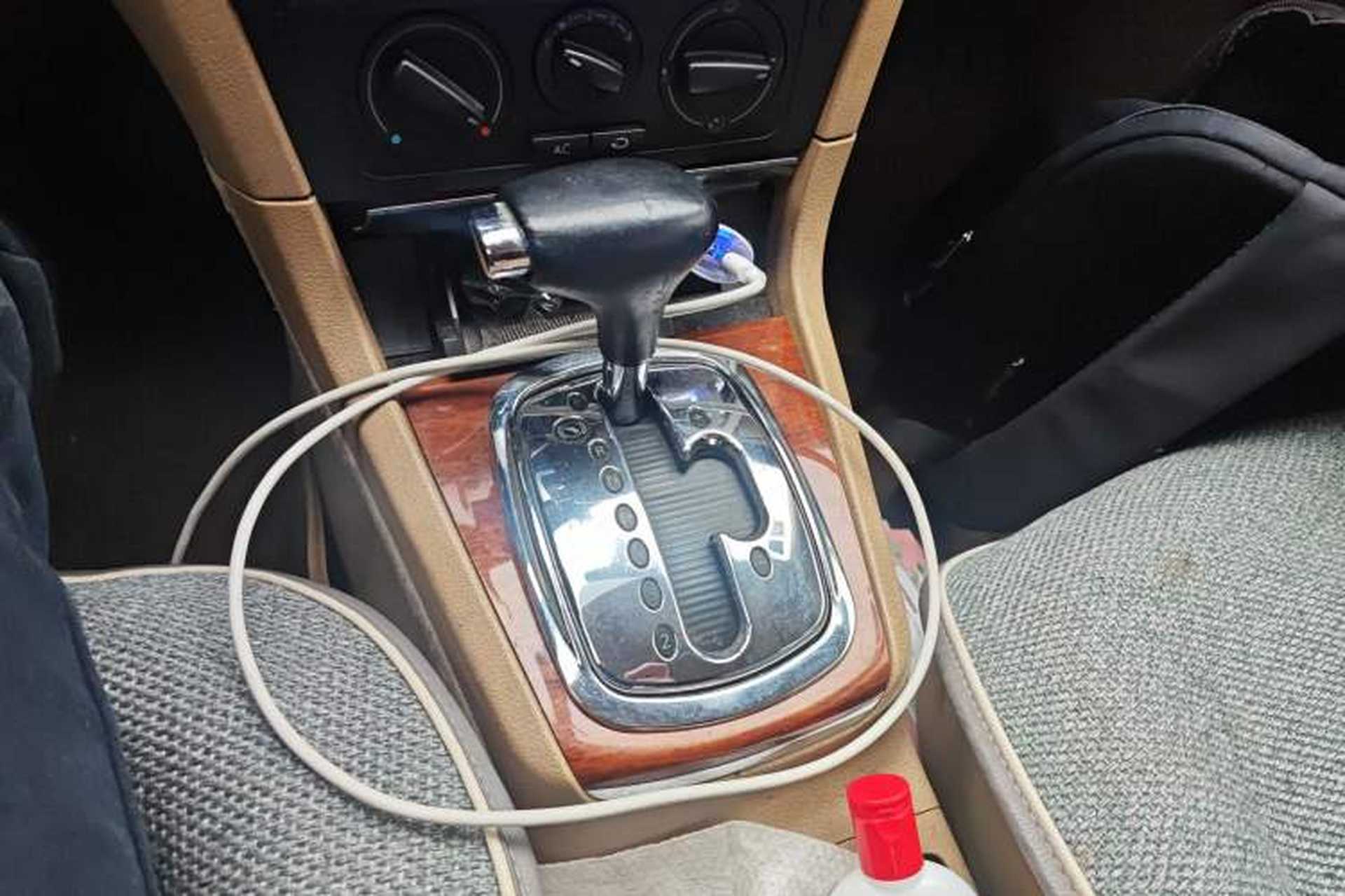 Used Volkswagen Passat 2007 1.8T Automatic Luxury Model Gear Lever