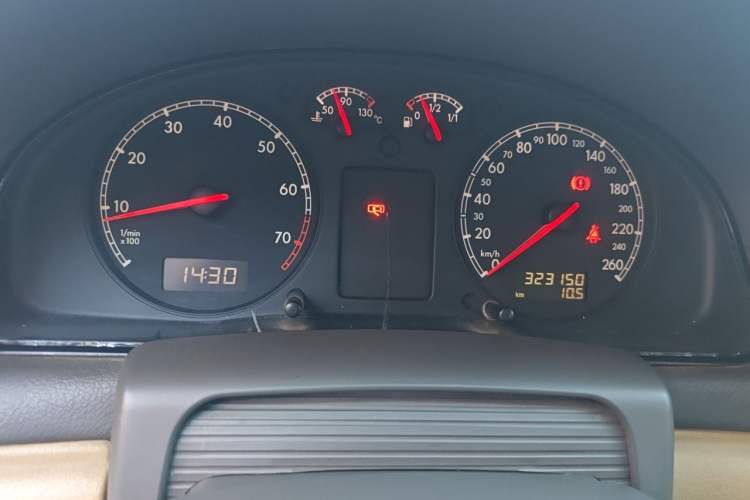 Used Volkswagen Passat 2007 1.8T Manual Luxury Model Instrument Cluster