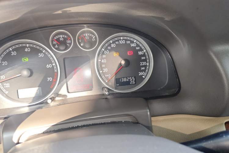 Used Volkswagen Passat 2007 1.8T Automatic VIP Model Odometer Close Up