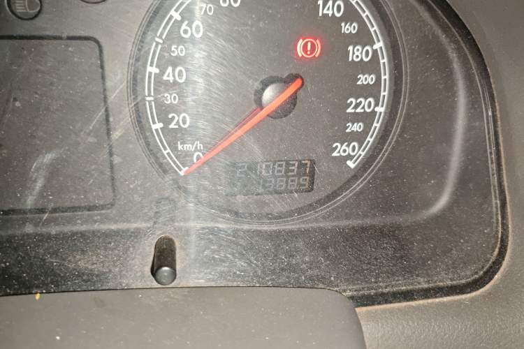 Used Volkswagen Passat 2007 1.8T Manual Luxury Model Odometer Close Up