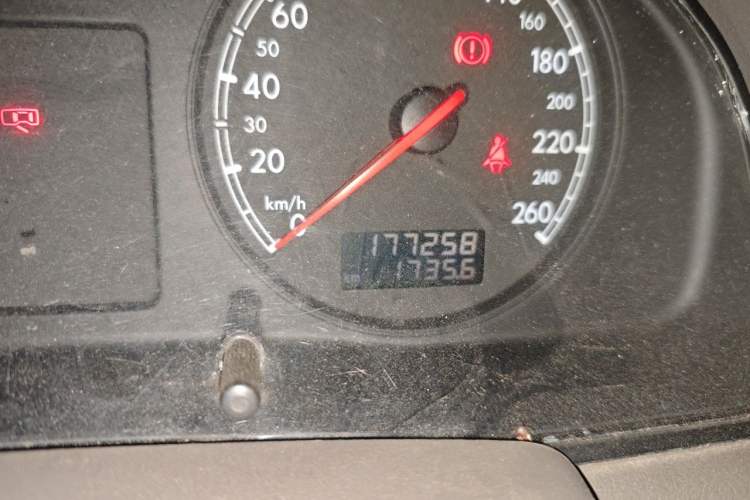 Used Volkswagen Passat 2007 1.8T Manual Standard Model Odometer Close Up