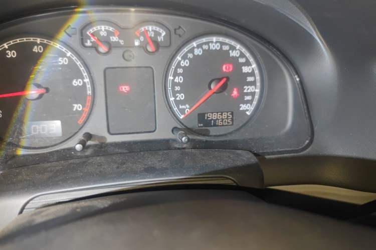 Used Volkswagen Passat 2007 2.0L Manual Standard Edition Odometer Close Up