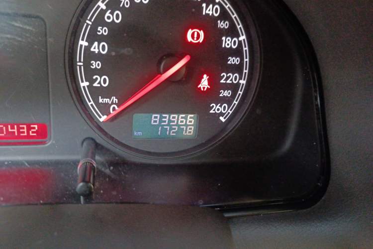 Used Volkswagen Passat 2007 1.8T Automatic Luxury Model Odometer Close Up