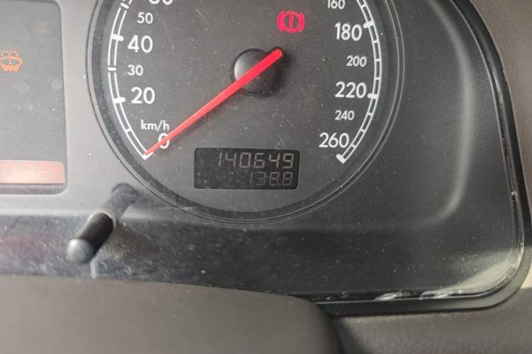 Used Volkswagen Passat 2007 2.0L Automatic Standard Edition Odometer Close Up