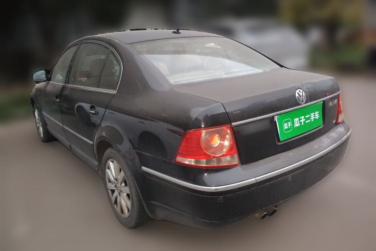Used Volkswagen Passat 2007 1.8T Manual Luxury Model Rear Left 45 Deg