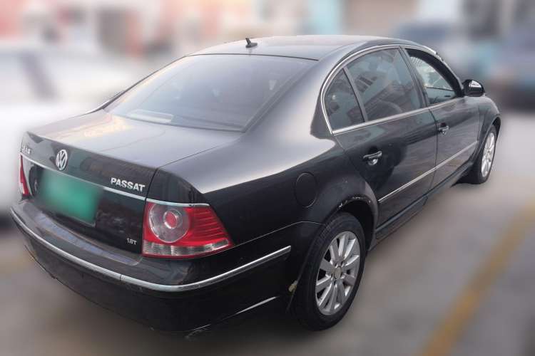 Used Volkswagen Passat 2007 1.8T Automatic Luxury Model Rear Right 45 Deg