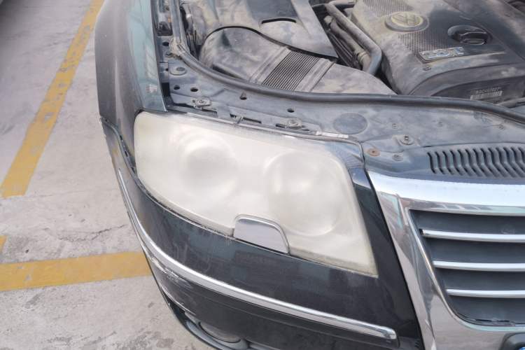 Used Volkswagen Passat 2007 1.8T Automatic Luxury Model Right Front Headlight