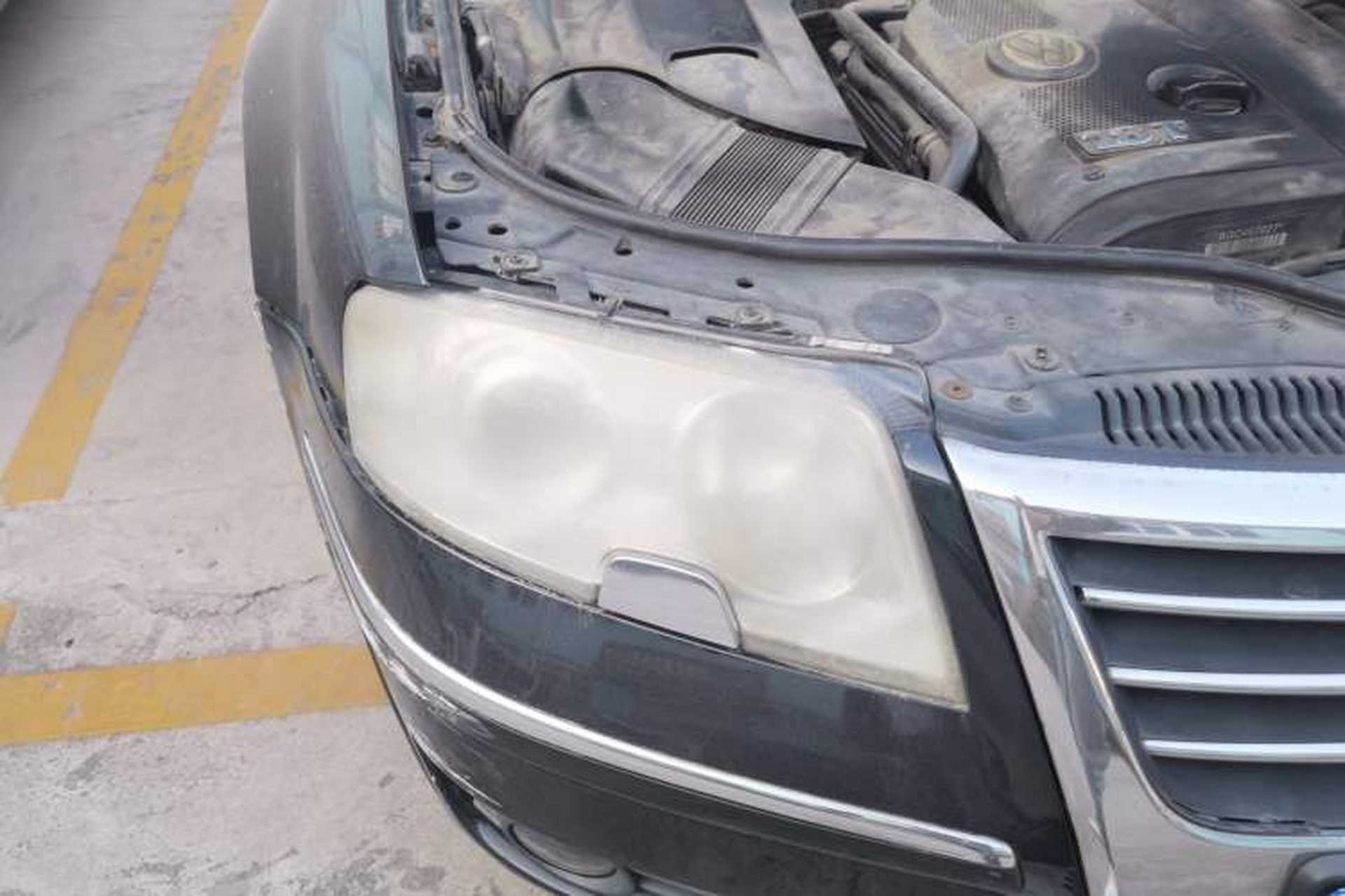 Used Volkswagen Passat 2007 1.8T Automatic Luxury Model Right Front Headlight