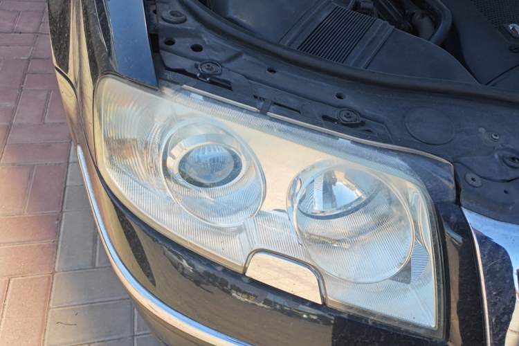 Used Volkswagen Passat 2007 1.8T Manual Luxury Model Right Front Headlight