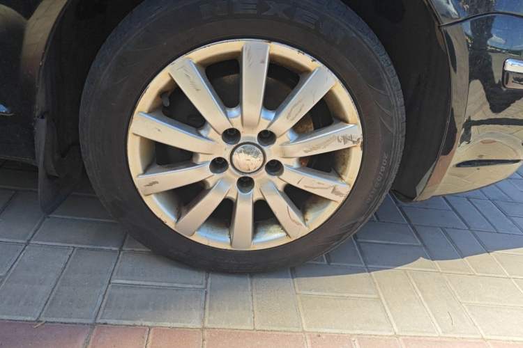 Used Volkswagen Passat 2007 1.8T Manual Luxury Model Right Front Wheel Hub