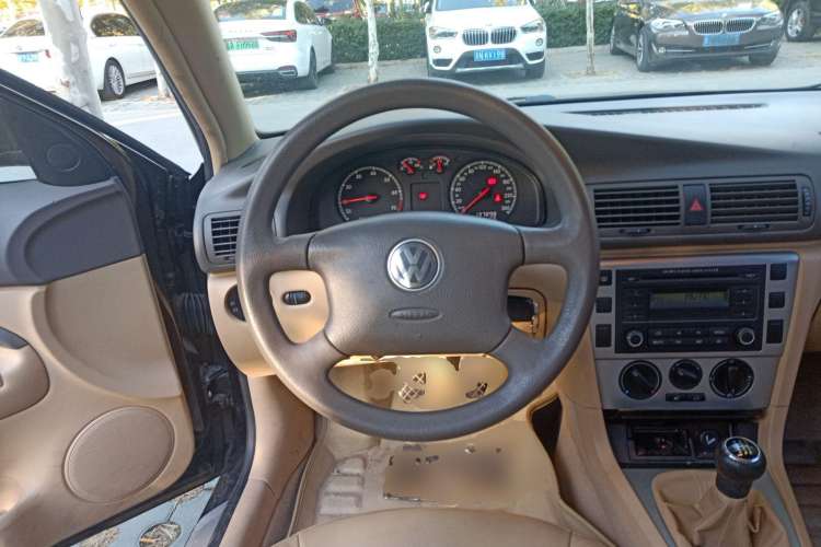 Used Volkswagen Passat 2007 2.0L Manual Standard Edition Steering Wheel