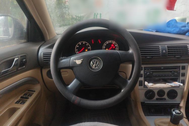 Used Volkswagen Passat 2007 2.0L Manual Standard Edition Steering Wheel