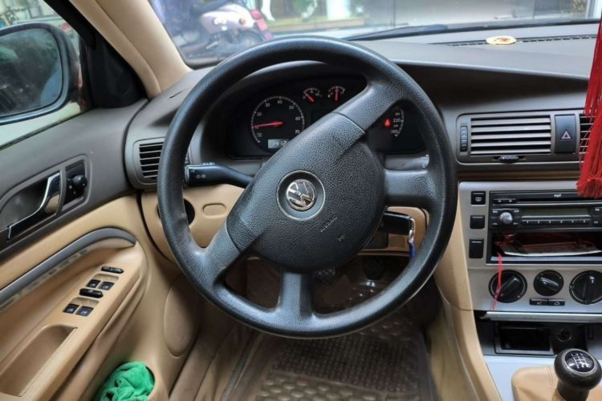 Used Volkswagen Passat 2007 2.0L Manual Base Version Steering Wheel