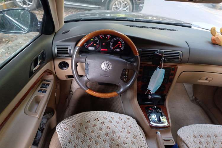 Used Volkswagen Passat 2007 1.8T Automatic Luxury Model Steering Wheel