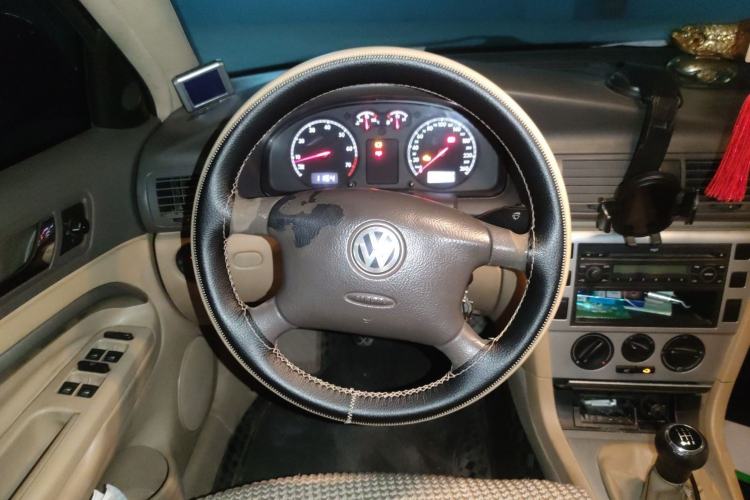 Used Volkswagen Passat 2007 2.0L Manual Standard Edition Steering Wheel