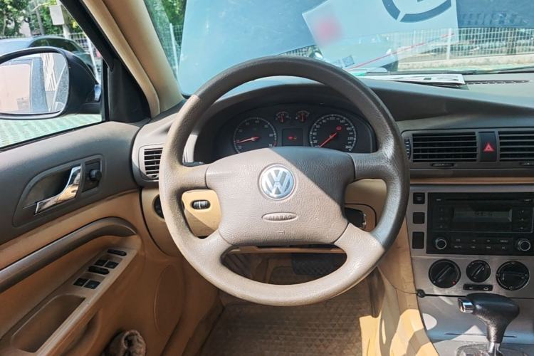 Used Volkswagen Passat 2007 2.0L Automatic Standard Edition Steering Wheel