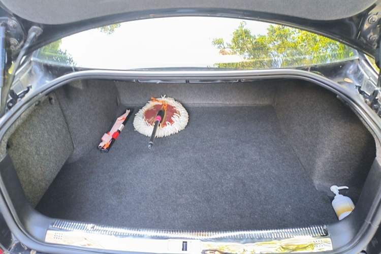 Used Volkswagen Passat 2007 1.8T Automatic Luxury Model Trunk