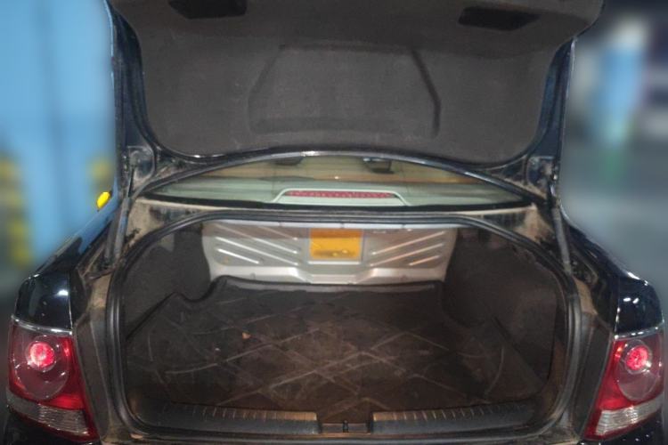 Used Volkswagen Passat 2007 2.0L Manual Standard Edition Trunk