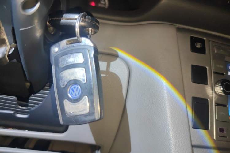 Used Volkswagen Passat 2007 2.0L Manual Standard Edition Vehicle Key