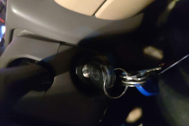 Used Volkswagen Passat 2007 2.0L Manual Standard Edition Vehicle Key