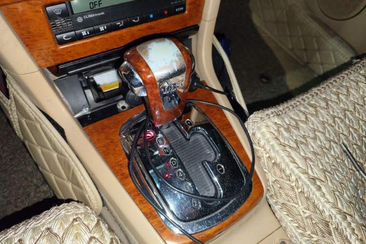 Used Volkswagen Passat 2007 1.8T Automatic VIP Model Gear Lever