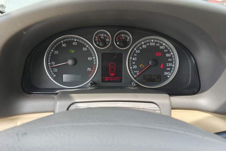 Used Volkswagen Passat 2007 1.8T Automatic Luxury Model Instrument Cluster